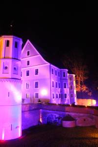 Schloss; Rathaus; historische Geb&auml;ude; Beleuchtung; Lichtkunst