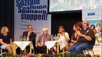 Podiumsdiskussion auf politischer Veranstaltung oder Kundgebung im Wahlkampf zur Bundestagswahl in Bayern