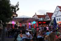Stadtfest; Cocktailstand; Runddach; Traversenbar; &Uuml;berdachung; M&uuml;nchen